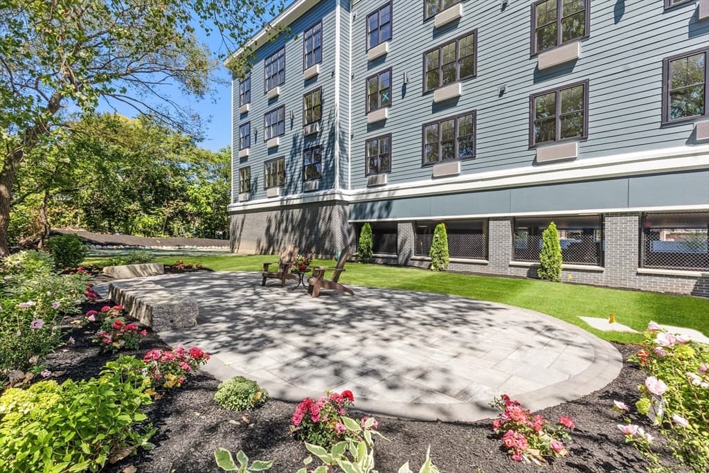 21 Totman Street # 403, Quincy MA 02169 photo 3