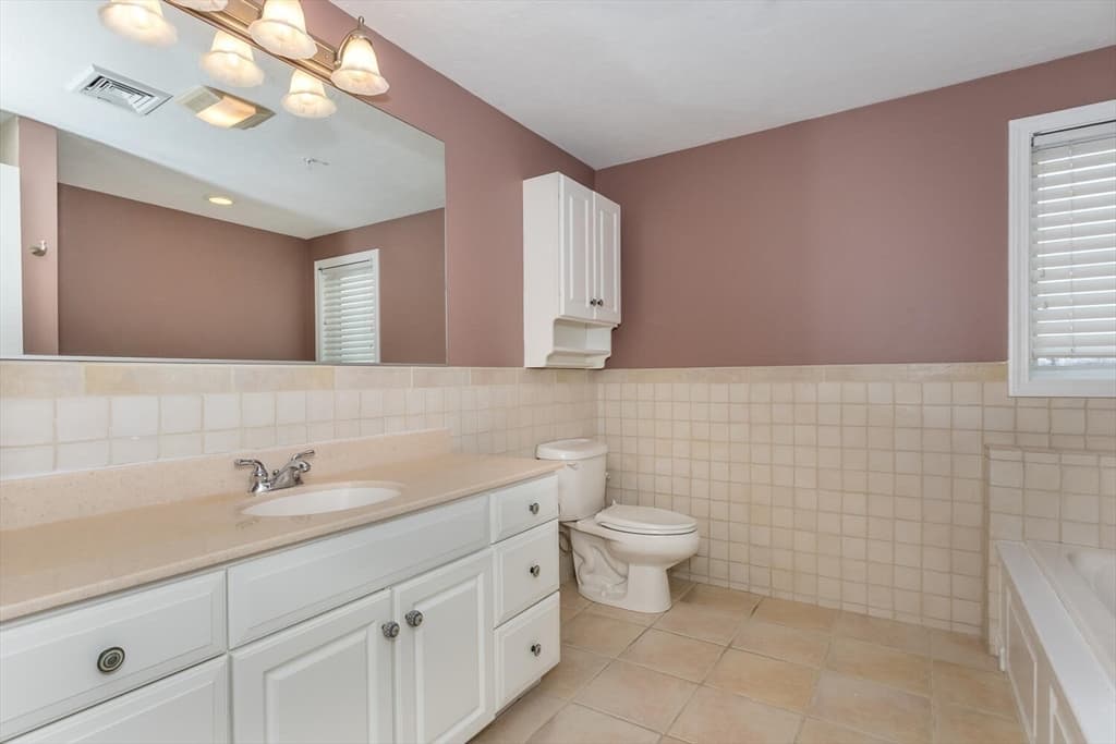 Condominium at 4 Highland Terrace # 415, Plymouth MA 02360, Plymouth, photo 16 of 29