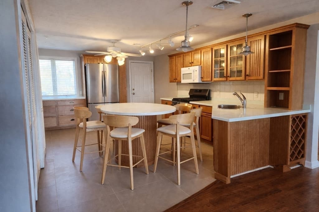 Condominium at 4 Highland Terrace # 415, Plymouth MA 02360, Plymouth, photo 4 of 29