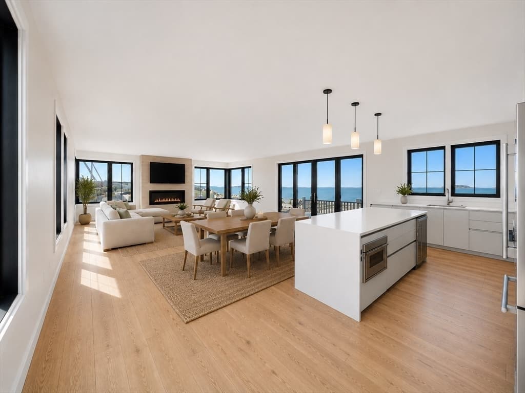 1092 Nantasket Ave, Hull MA 02045 photo 3