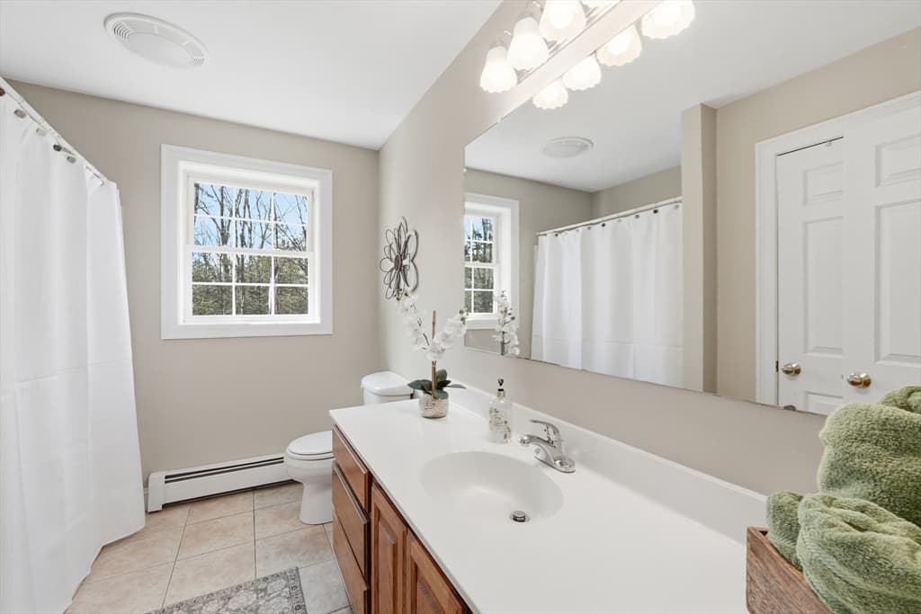 Single Family Residence at 331 E County Rd, Rutland MA 01543, photo 30 of 35