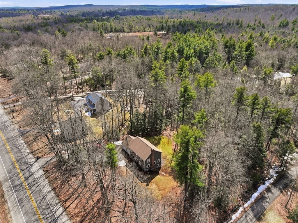 Single Family Residence at 331 E County Rd, Rutland MA 01543, photo 34 of 35