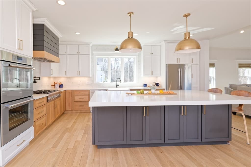 4 Dairy Farm Ln, Southborough MA 01772 photo 8