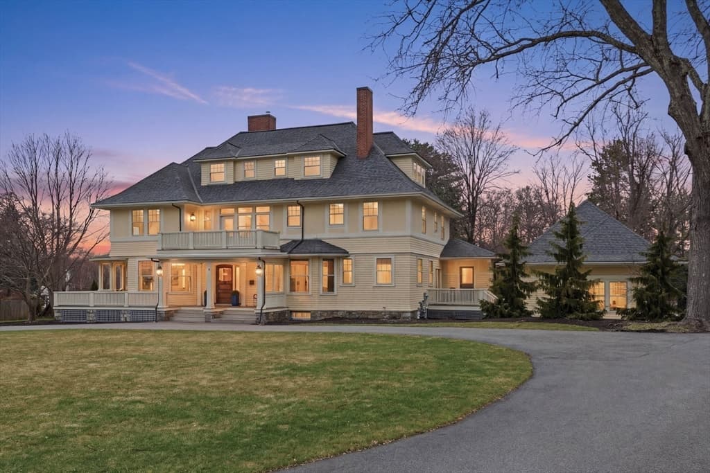 4 Adams Street, Lexington MA 02420