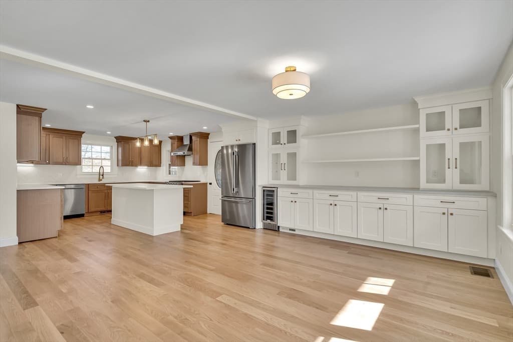 Single Family Residence at 510 Common St, Walpole MA 02081, Walpole, photo 5 of 35