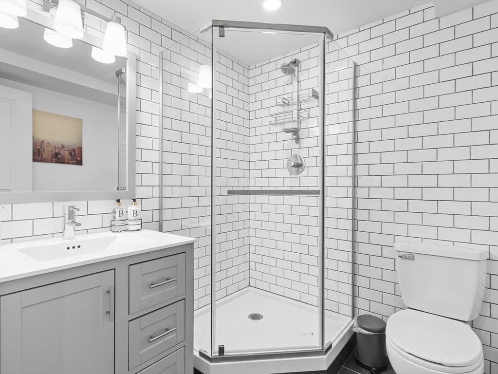 Condominium at 73-79 Auburn St # 75, Newton MA 02466, photo 28 of 36