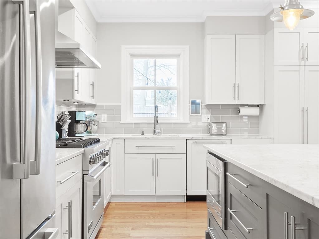 Condominium at 73-79 Auburn St # 75, Newton MA 02466, photo 5 of 36