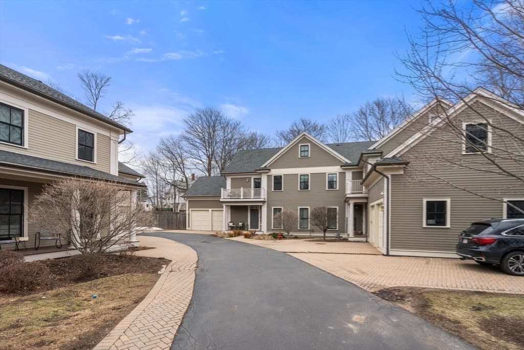 Condominium at 73-79 Auburn St # 75, Newton MA 02466, photo 33 of 36