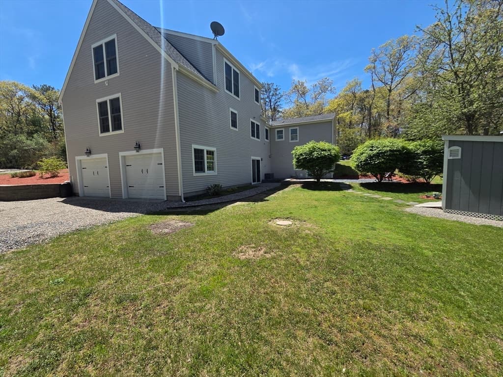 Single Family Residence at 1 Katies Way, Sandwich MA 02563, photo 5 of 42