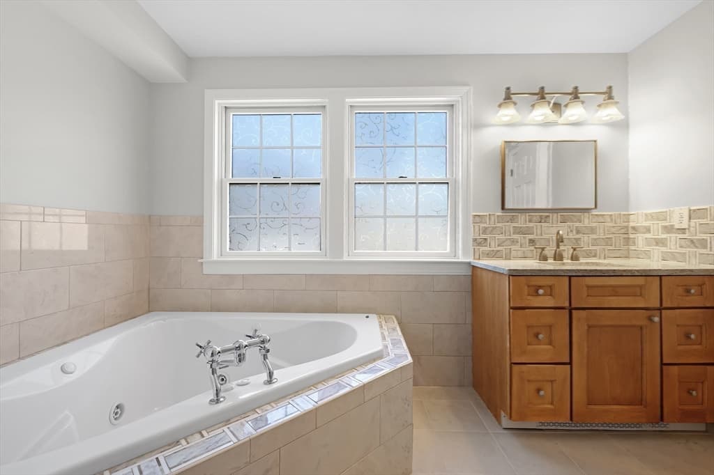 Single Family Residence at 1 Katies Way, Sandwich MA 02563, photo 24 of 42