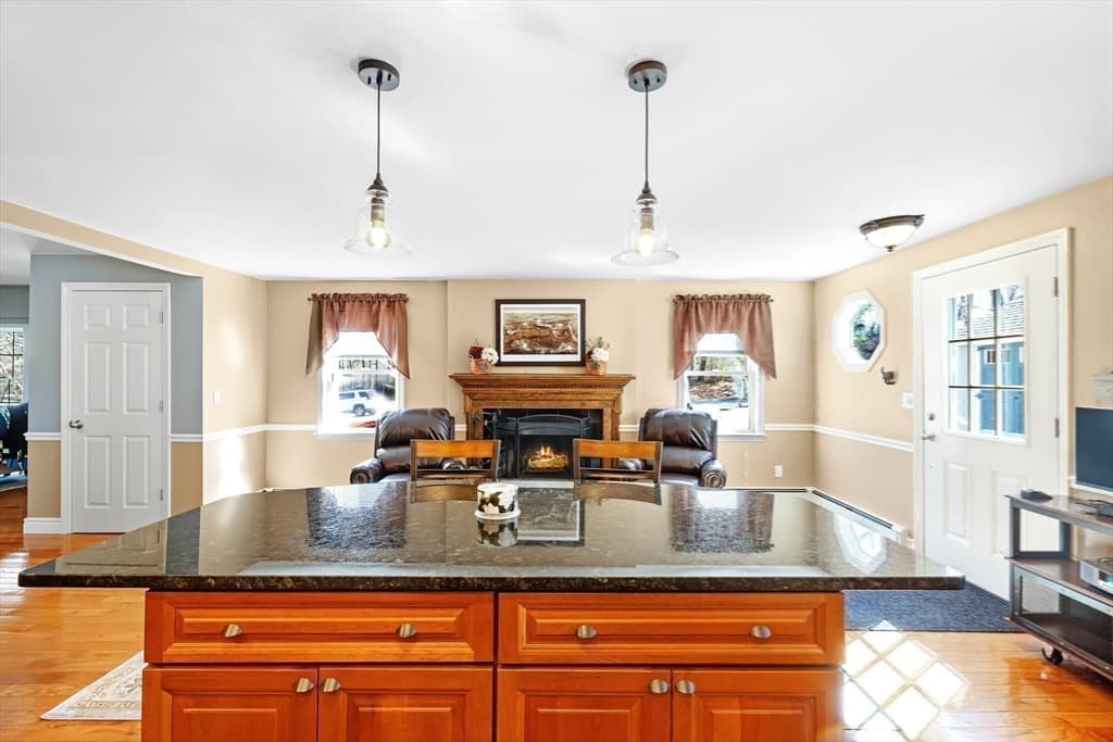 Single Family Residence at 1 Katies Way, Sandwich MA 02563, photo 15 of 42