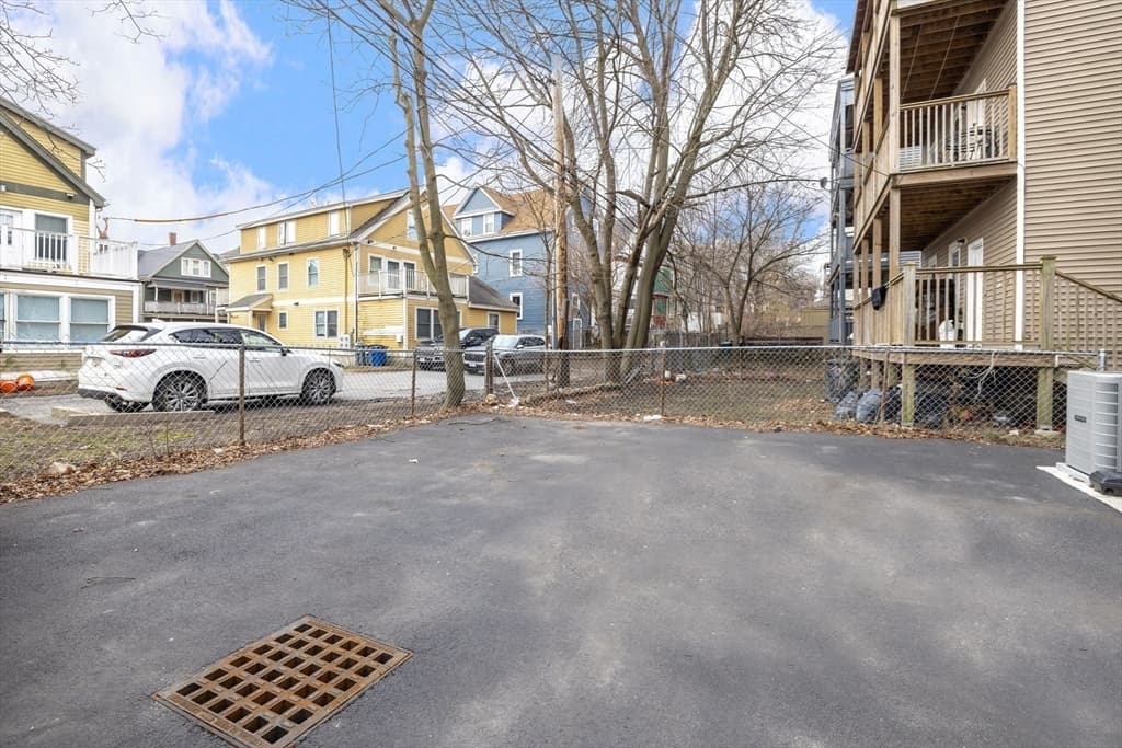 Condominium at 109 Ellington # 1, Boston MA 02121, photo 34 of 35