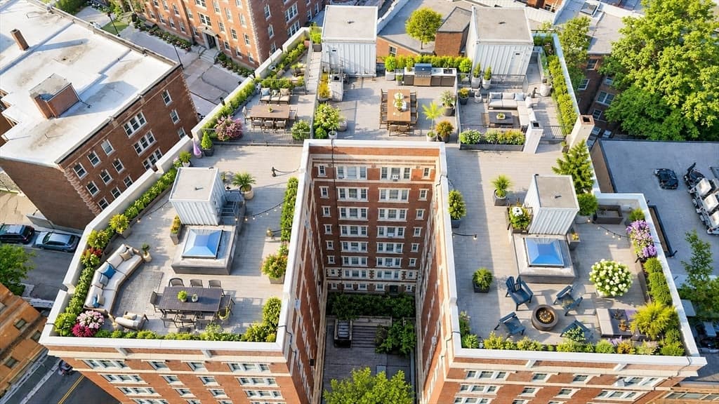 Condominium at 1450-1454 Beacon St # 643, Brookline MA 02446, photo 4 of 31
