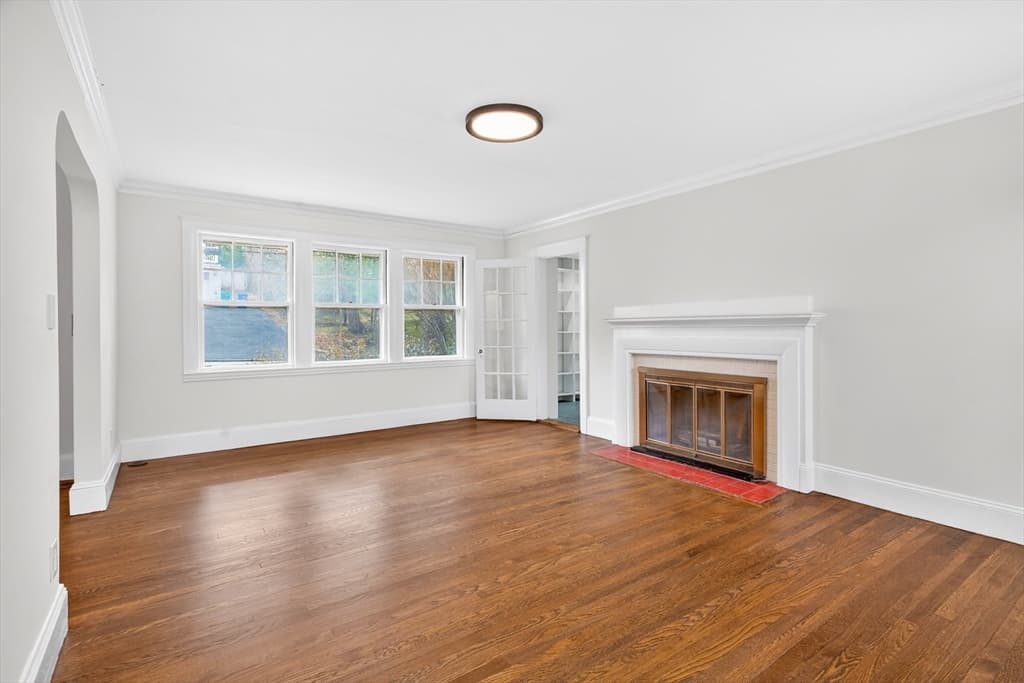 Single Family Residence at 575 Chestnut St, Newton MA 02468, photo 6 of 39
