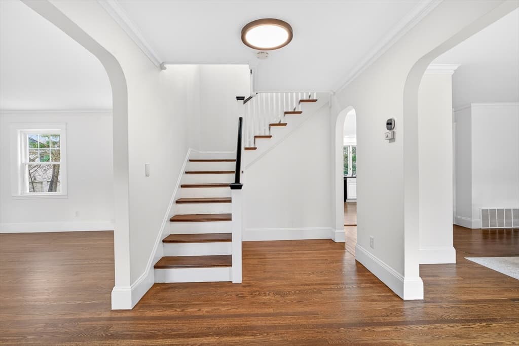 Single Family Residence at 575 Chestnut St, Newton MA 02468, photo 5 of 39