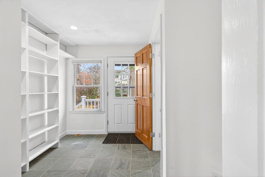 Single Family Residence at 575 Chestnut St, Newton MA 02468, photo 9 of 39