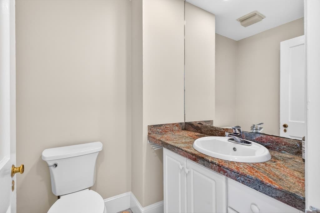 Single Family Residence at 575 Chestnut St, Newton MA 02468, photo 21 of 39