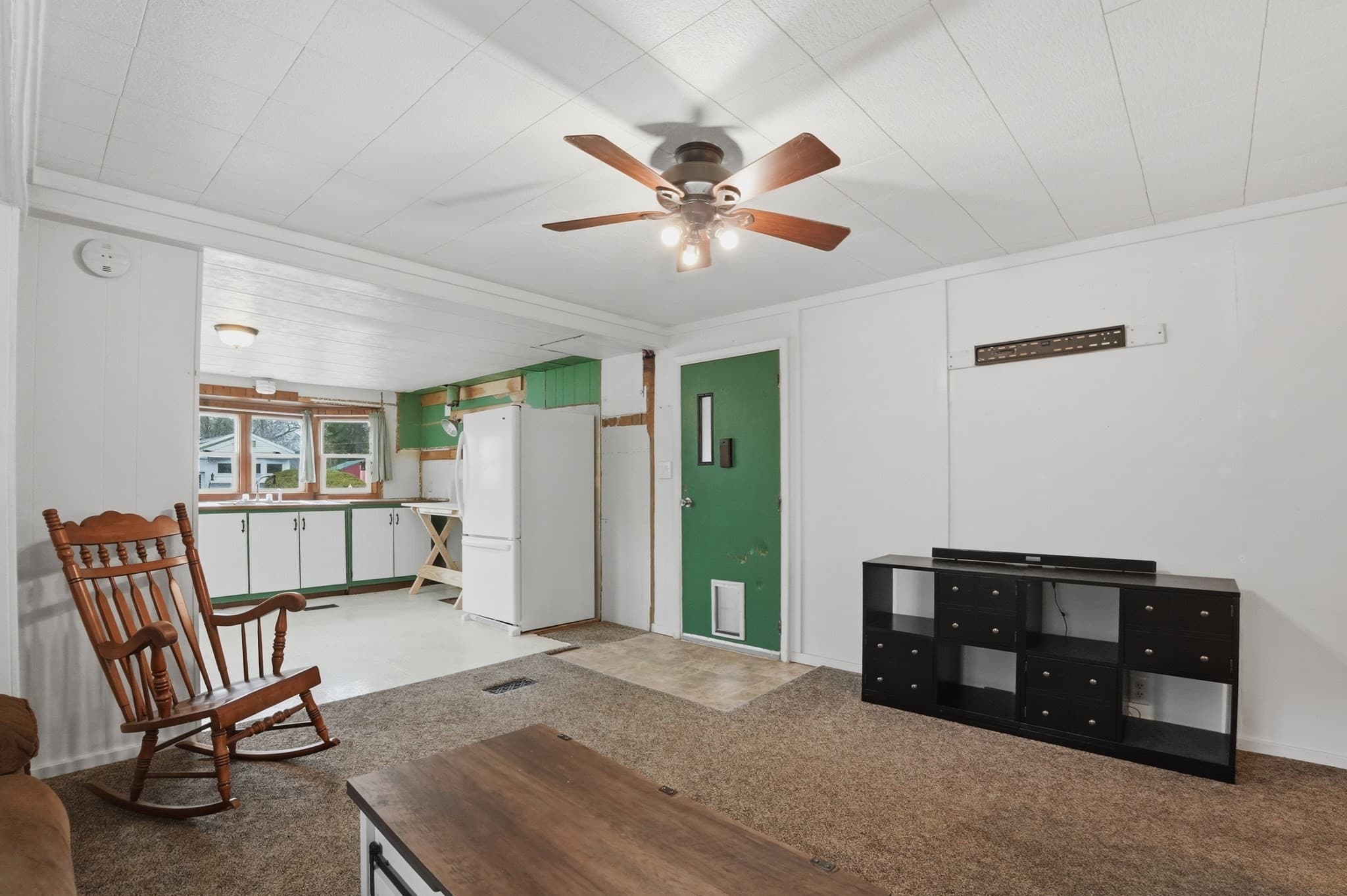 Mobile Home at 17 Conestoga Trail, Brookfield MA 01506, photo 6 of 20