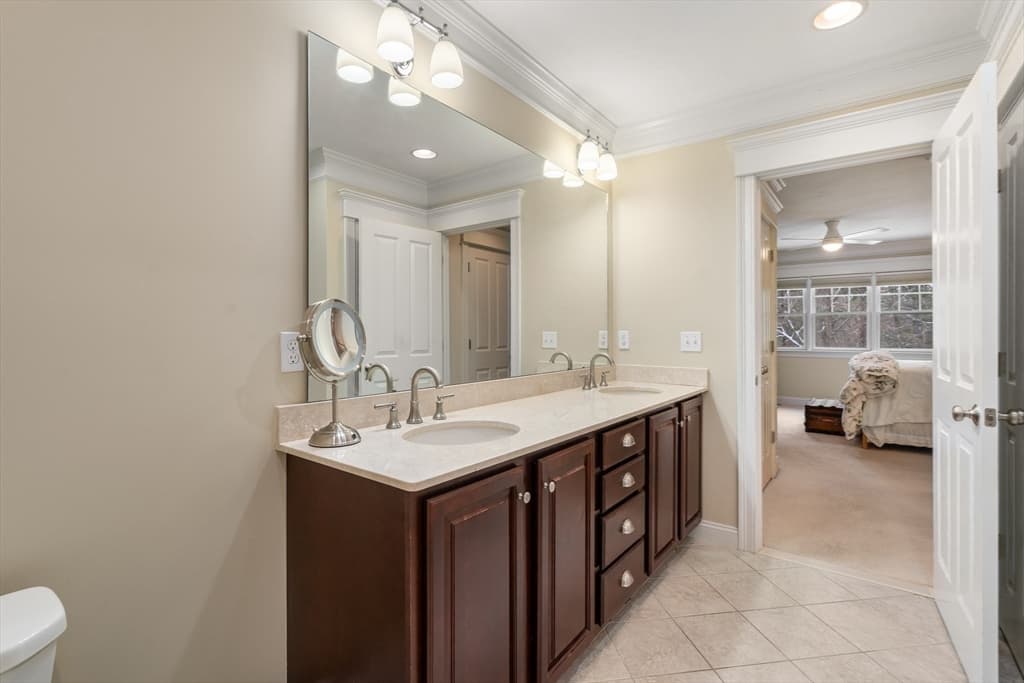 Condominium at 32 Old Framingham Rd # 41, Sudbury MA 01776, Sudbury, photo 10 of 27