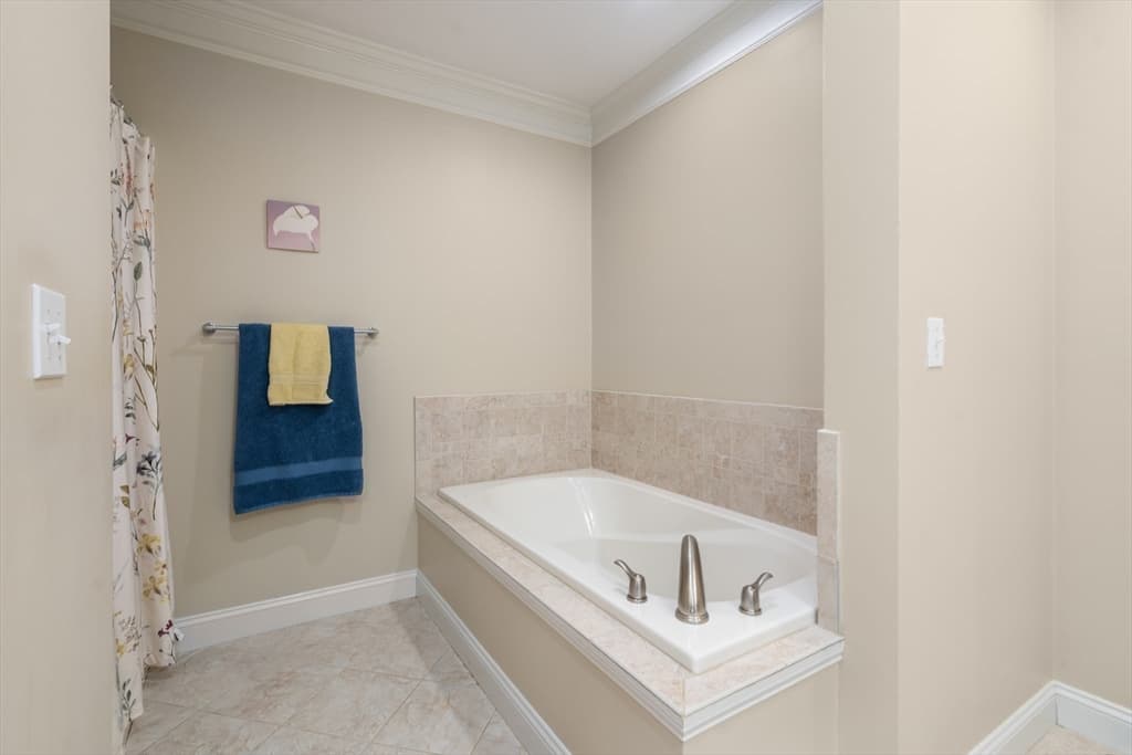 Condominium at 32 Old Framingham Rd # 41, Sudbury MA 01776, Sudbury, photo 11 of 27
