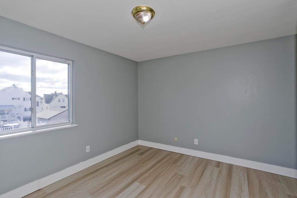 Condominium at 239 Glasgow St # 10, Fall River MA 02721, photo 20 of 24
