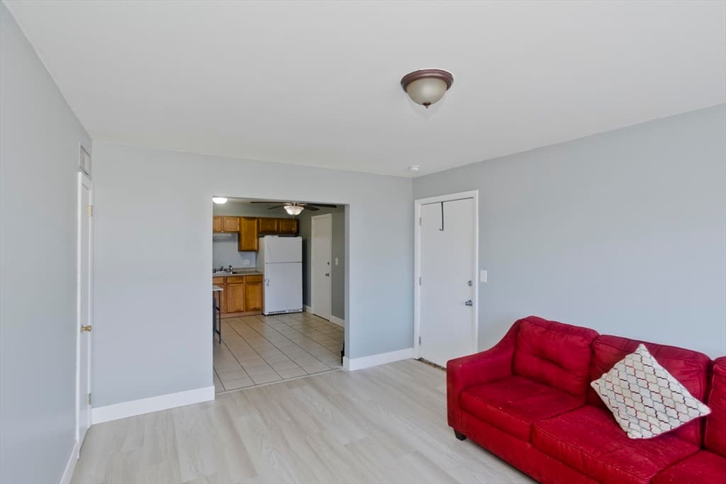 Condominium at 239 Glasgow St # 10, Fall River MA 02721, photo 10 of 24