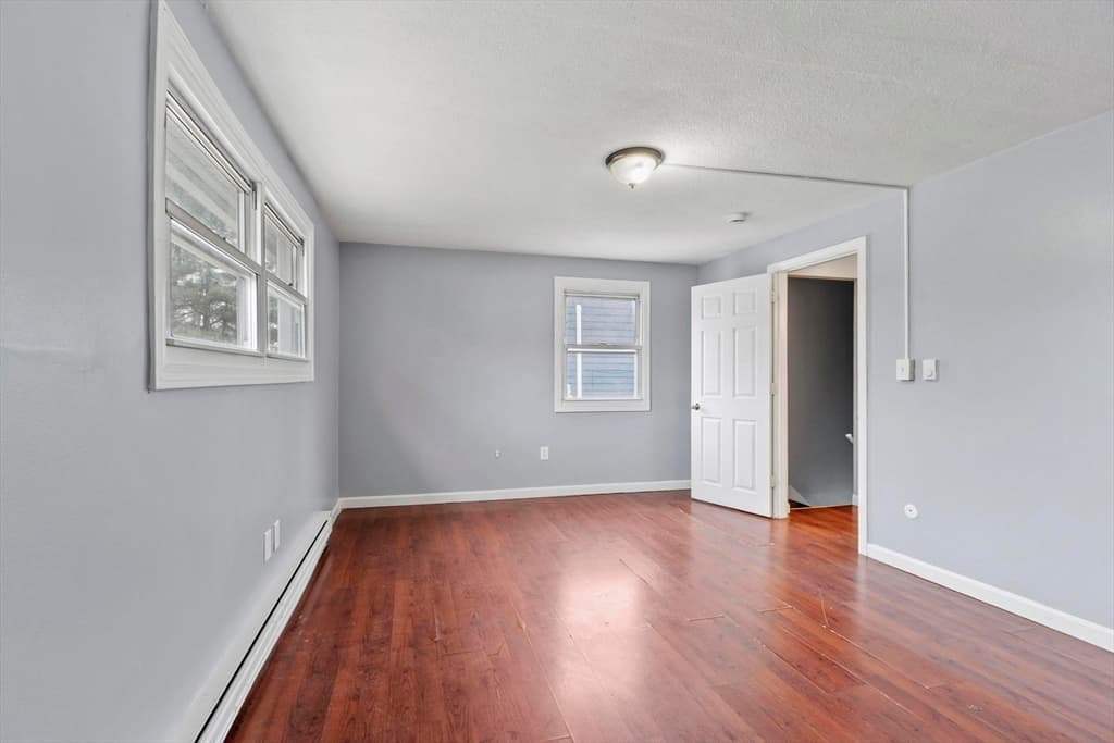 Duplex at 110-112 Everett St, Lawrence MA 01843, Lawrence, photo 36 of 42