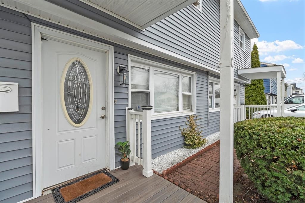 Duplex at 110-112 Everett St, Lawrence MA 01843, Lawrence, photo 5 of 42