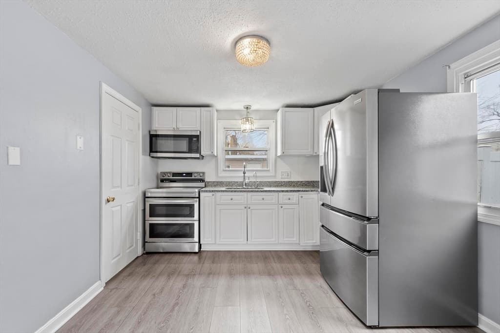 Duplex at 110-112 Everett St, Lawrence MA 01843, Lawrence, photo 31 of 42