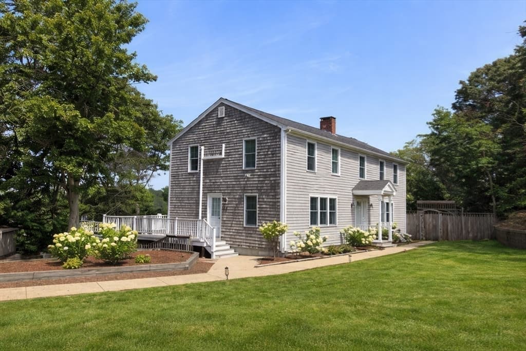 Single Family Residence at 29 Eagle Hill Drive, Plymouth MA 02360, photo 3 of 42