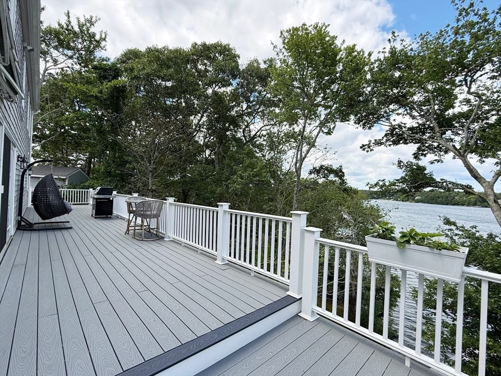 Single Family Residence at 29 Eagle Hill Drive, Plymouth MA 02360, photo 10 of 42