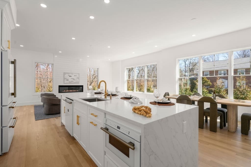 Single Family Residence at 5 Morseland Ave, Newton MA 02459, Newton, photo 8 of 21