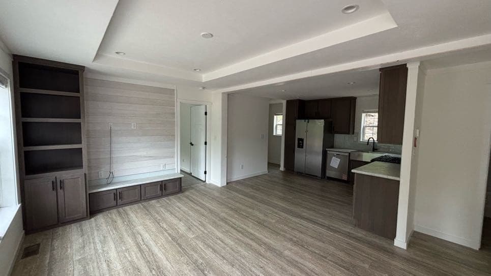 Single Family Residence at 6 Pinrock Drive, Sturbridge MA 01566, Sturbridge, photo 2 of 17