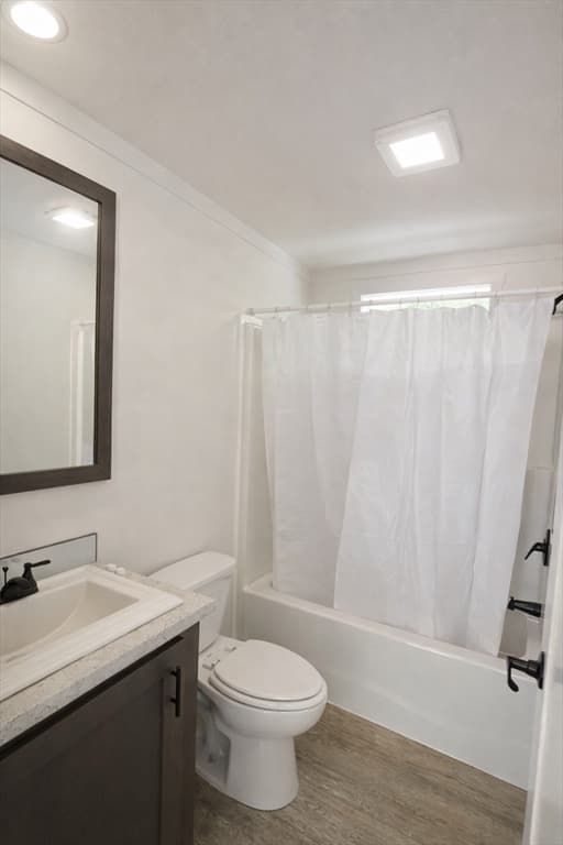 Single Family Residence at 6 Pinrock Drive, Sturbridge MA 01566, Sturbridge, photo 12 of 17