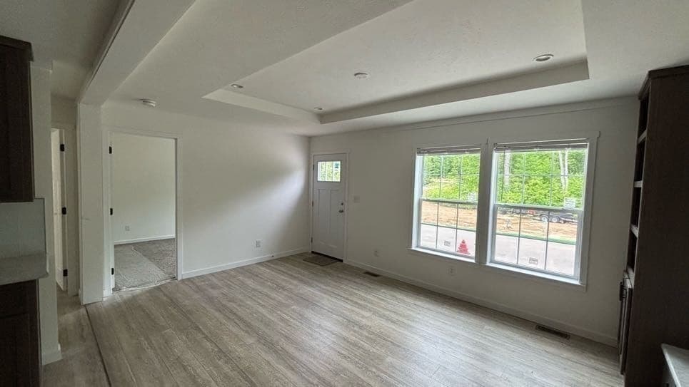 Single Family Residence at 6 Pinrock Drive, Sturbridge MA 01566, Sturbridge, photo 4 of 17