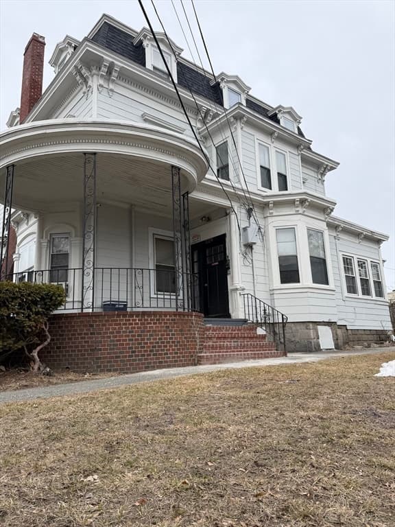 229 Jackson St, Lawrence MA 01841 photo 3