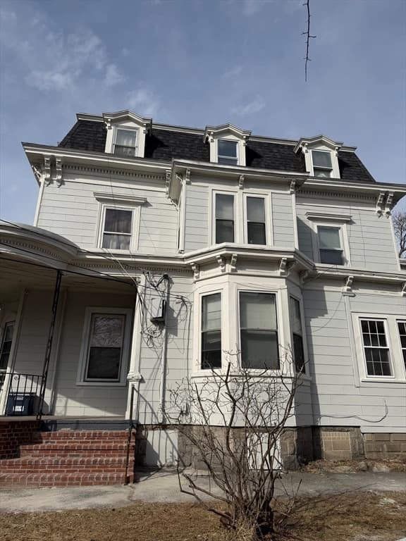 229 Jackson St, Lawrence MA 01841 photo 5