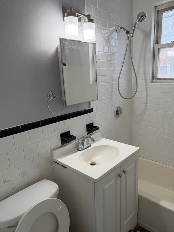 229 Jackson St, Lawrence MA 01841 photo 14