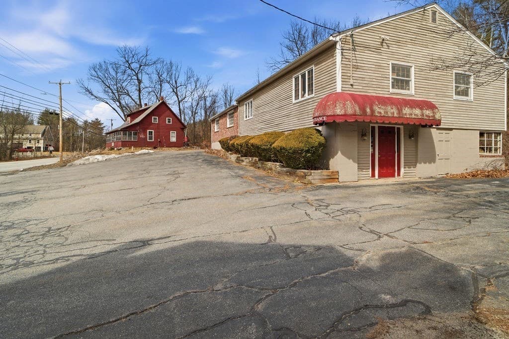 Commercial Sale at 285 Middlesex Rd, Tyngsborough MA 01879, photo 4 of 17