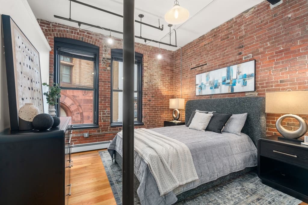 Condominium at 13-19 Stanhope Street # 2B, Boston MA 02116, photo 14 of 23