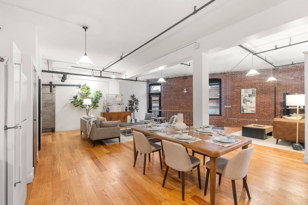 Condominium at 13-19 Stanhope Street # 2B, Boston MA 02116, photo 8 of 23