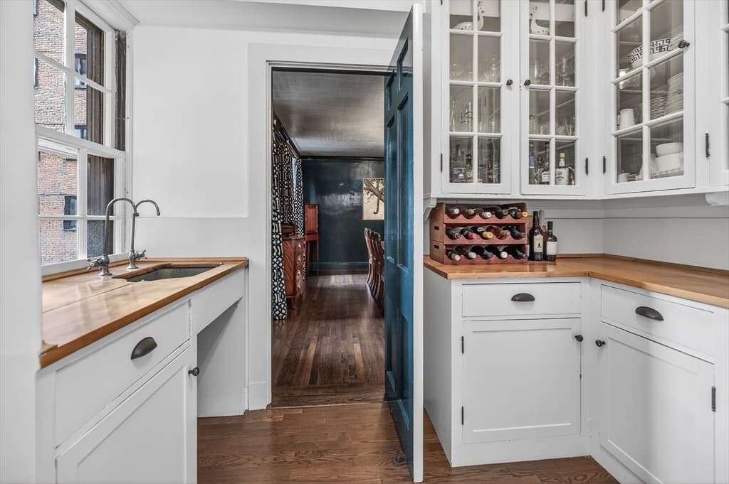 Condominium at 172 Beacon St # 3, Boston MA 02116, photo 13 of 39