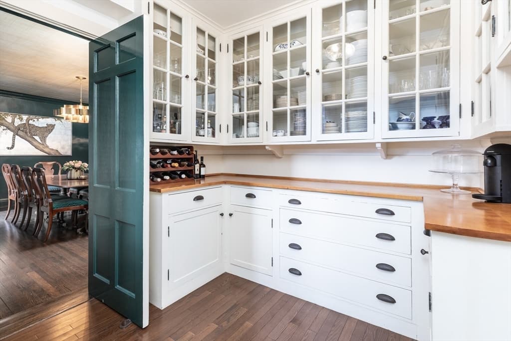 Condominium at 172 Beacon St # 3, Boston MA 02116, photo 12 of 39