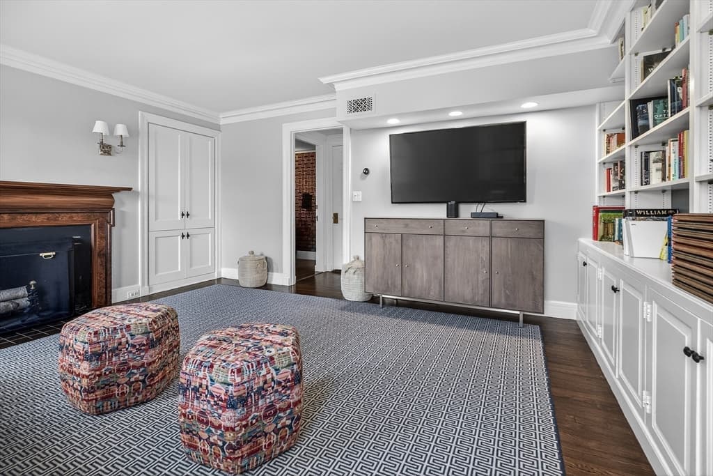 Condominium at 172 Beacon St # 3, Boston MA 02116, photo 26 of 39