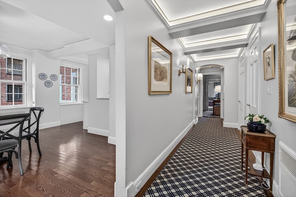 Condominium at 172 Beacon St # 3, Boston MA 02116, photo 22 of 39