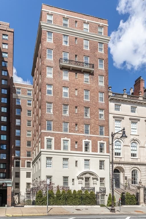 Condominium at 172 Beacon St # 3, Boston MA 02116, photo 36 of 39