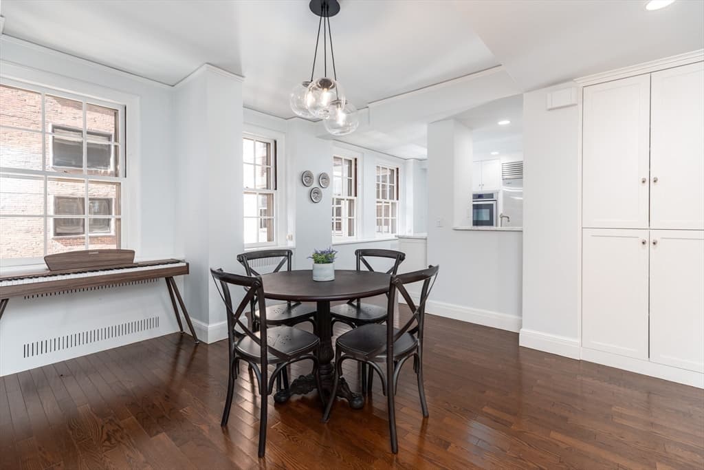 Condominium at 172 Beacon St # 3, Boston MA 02116, photo 20 of 39