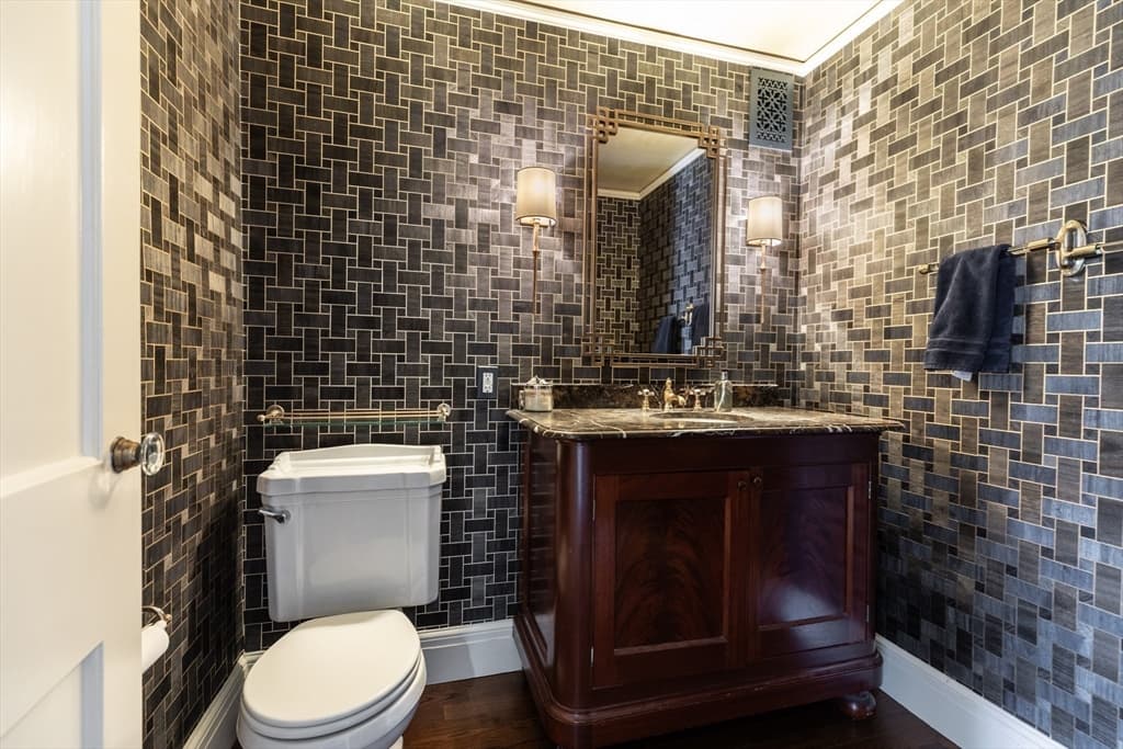 Condominium at 172 Beacon St # 3, Boston MA 02116, photo 24 of 39