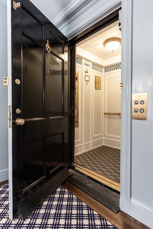 Condominium at 172 Beacon St # 3, Boston MA 02116, photo 34 of 39