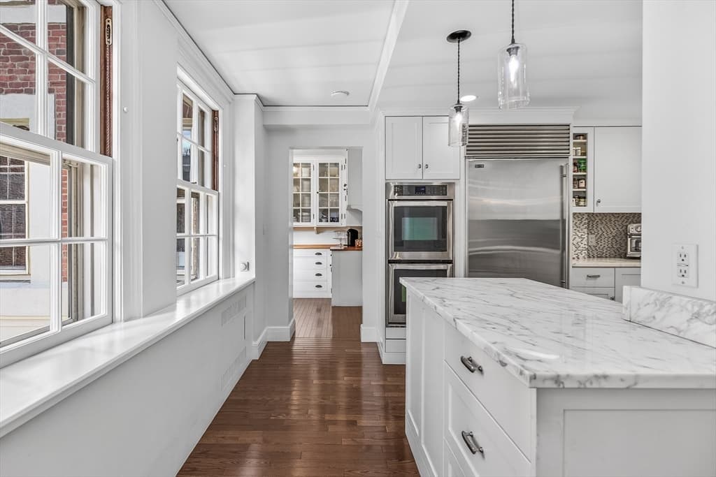 Condominium at 172 Beacon St # 3, Boston MA 02116, photo 18 of 39
